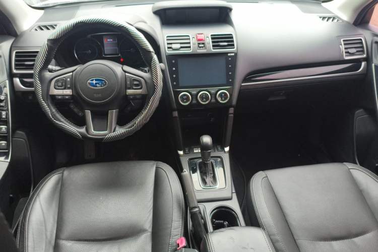 Used Subaru Forester 2016 2.5i Luxury Navigation Edition Center Console