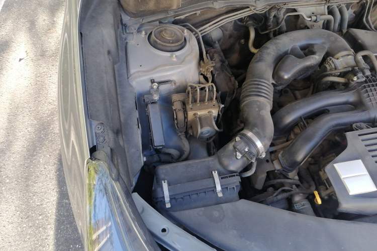 Used Subaru Forester 2016 2.0i Fashion Navigation Edition Engine Bay Right