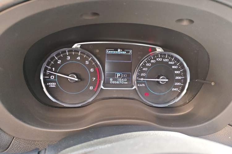 Used Subaru Forester 2016 2.5i Luxury Navigation Edition Odometer Close Up
