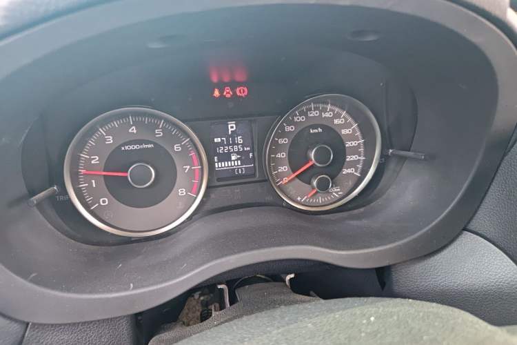 Used Subaru Forester 2016 2.0i Luxury Navigation Edition Odometer Close Up