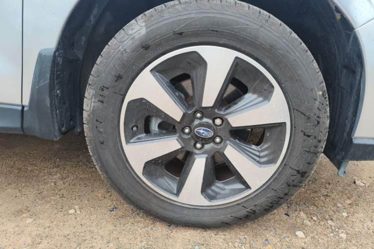 Used Subaru Forester 2016 2.5i Luxury Navigation Edition Right Front Wheel Hub