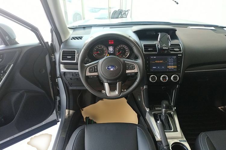 Used Subaru Forester 2016 2.0i Fashion Navigation Edition Steering Wheel