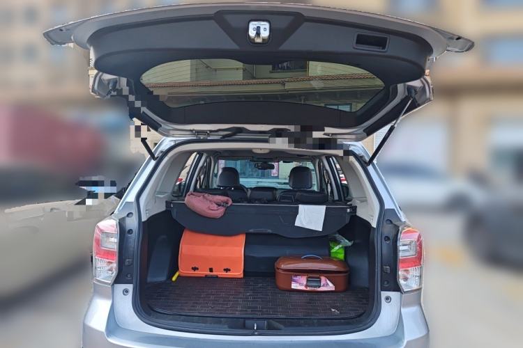 Used Subaru Forester 2016 2.0i Luxury Navigation Edition Trunk