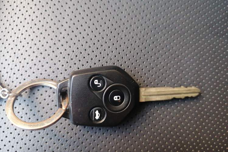 Used Subaru Forester 2016 2.0i Fashion Navigation Edition Vehicle Key