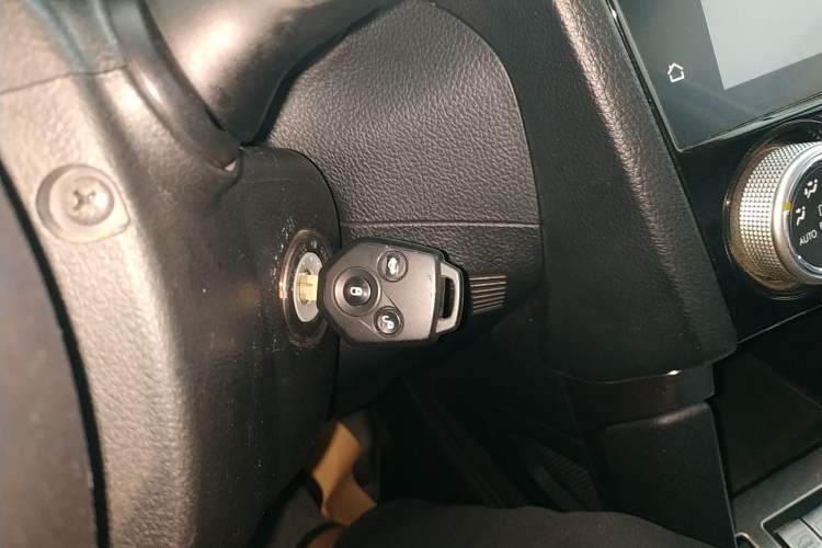 Used Subaru Forester 2016 2.0i Fashion Navigation Edition Vehicle Key