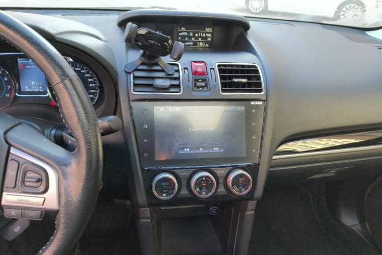 Used Subaru Forester 2016 2.5i Luxury Navigation Edition Audio And AC Panel