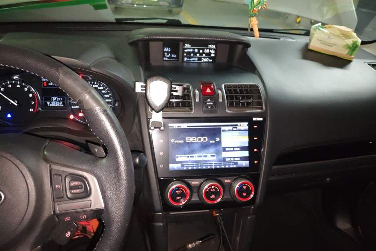 Used Subaru Forester 2016 2.5i Luxury Navigation Edition Audio And AC Panel