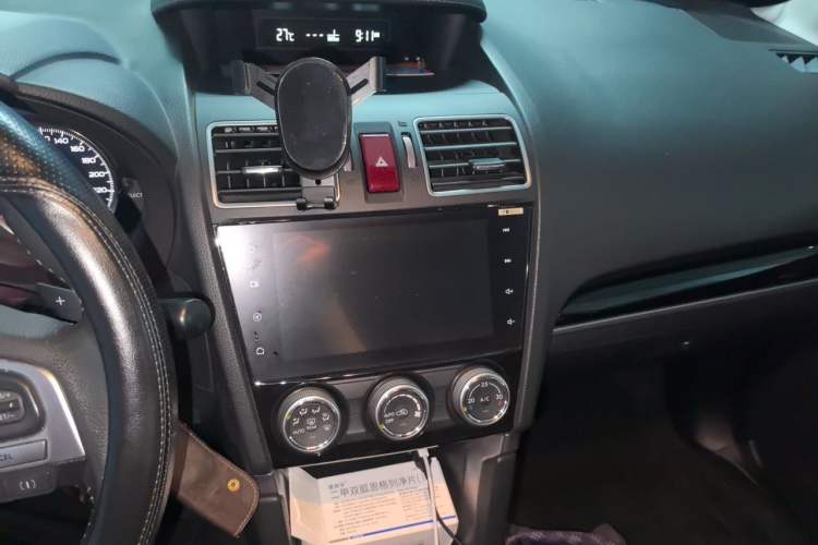 Used Subaru Forester 2016 2.0i Fashion Navigation Edition Audio And AC Panel