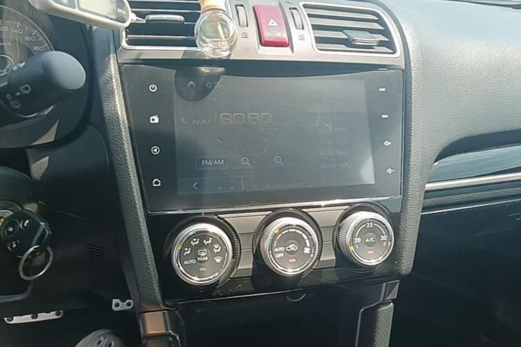 Used Subaru Forester 2016 2.0i Fashion Navigation Edition Audio And AC Panel