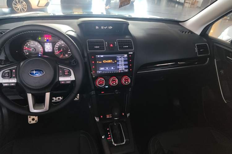 Used Subaru Forester 2016 2.0i Fashion Navigation Edition Audio And AC Panel