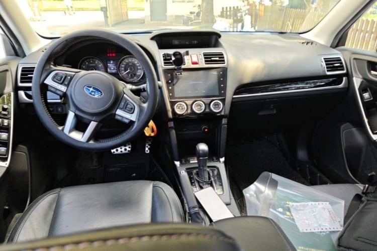Used Subaru Forester 2016 2.0i Fashion Navigation Edition Center Console