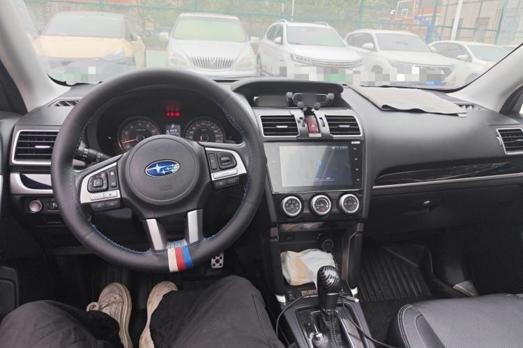 Used Subaru Forester 2016 2.0i Fashion Navigation Edition Center Console