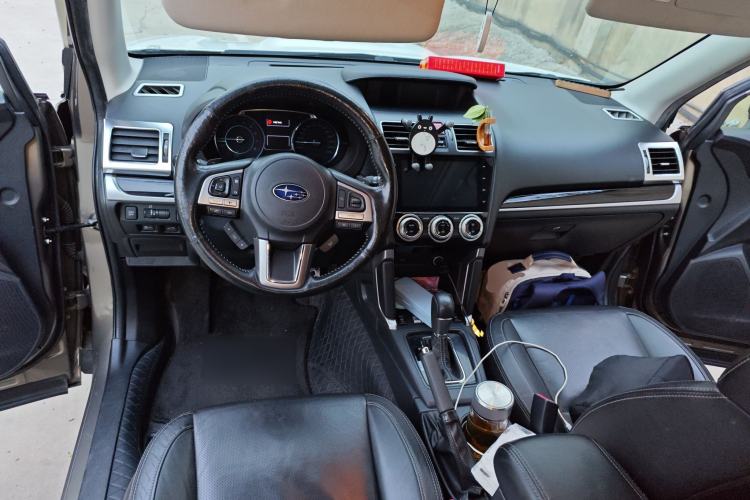 Used Subaru Forester 2016 2.5i Prestige Navigation Edition Center Console