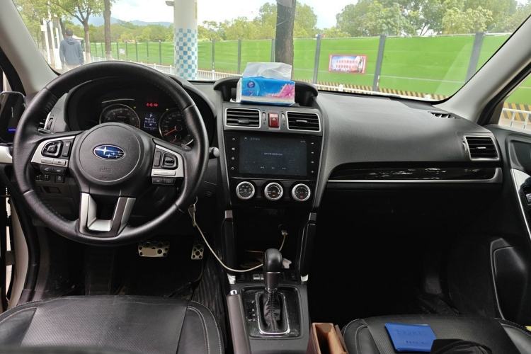 Used Subaru Forester 2016 2.0i Fashion Navigation Edition Center Console