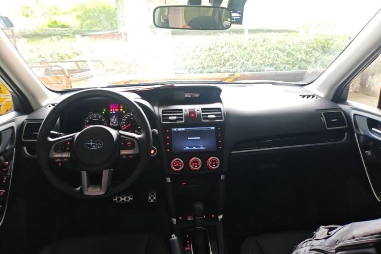 Used Subaru Forester 2016 2.0i Fashion Navigation Edition Center Console