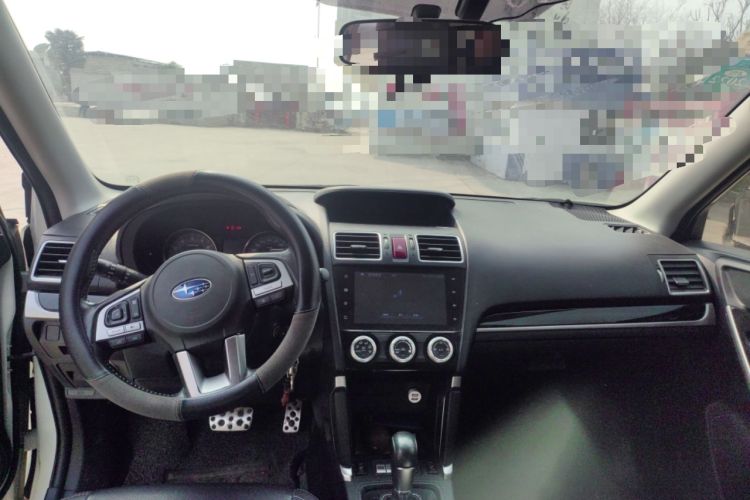 Used Subaru Forester 2016 2.0i Fashion Navigation Edition Center Console