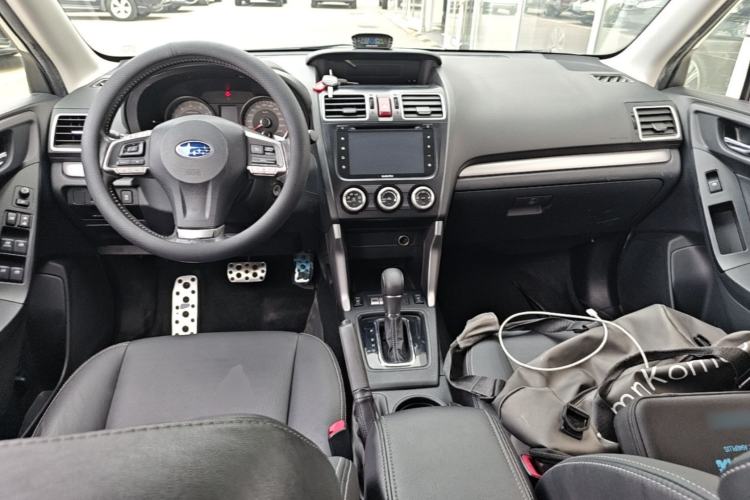 Used Subaru Forester 2016 2.0i Fashion Navigation Edition Center Console