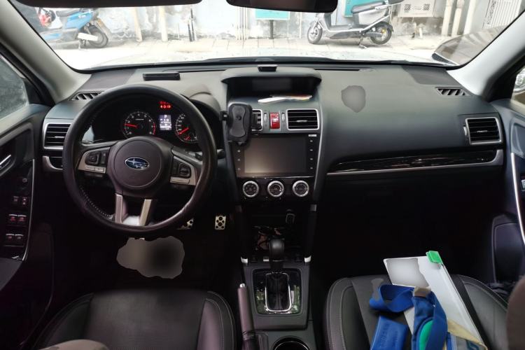 Used Subaru Forester 2016 2.0i Fashion Navigation Edition Center Console