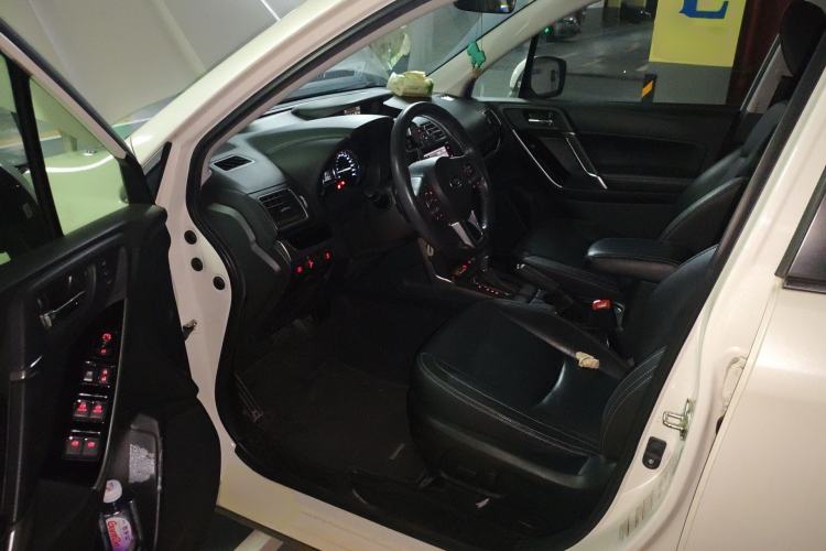 Used Subaru Forester 2016 2.5i Luxury Navigation Edition Driver Seat