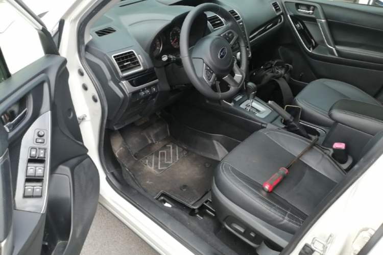 Used Subaru Forester 2016 2.0i Luxury Navigation Edition Driver Seat