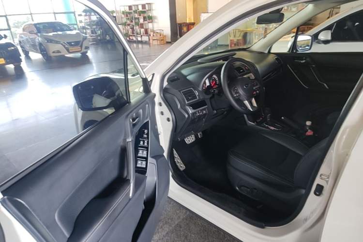 Used Subaru Forester 2016 2.0i Fashion Navigation Edition Driver Seat