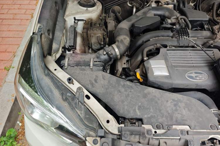 Used Subaru Forester 2016 2.5i Prestige Navigation Edition Engine Bay Right