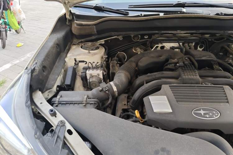 Used Subaru Forester 2016 2.0i Fashion Navigation Edition Engine Bay Right