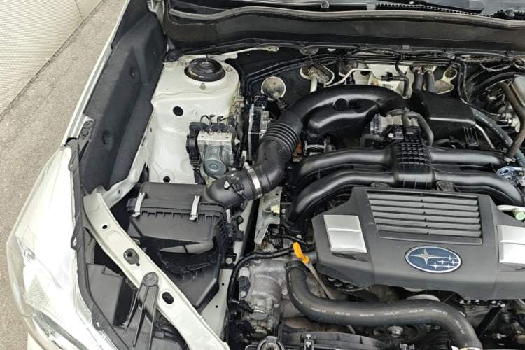 Used Subaru Forester 2016 2.0i Fashion Navigation Edition Engine Bay Right