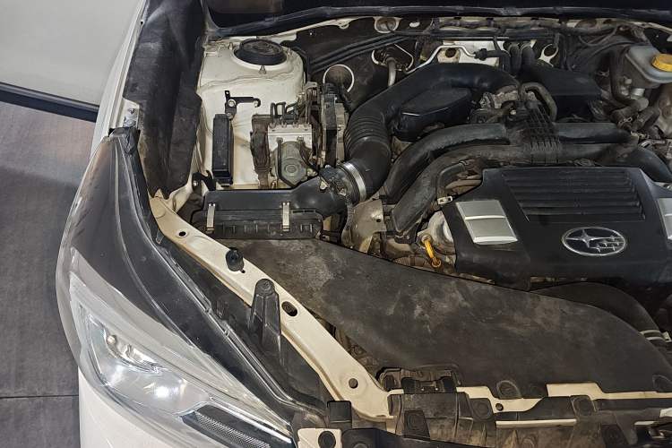 Used Subaru Forester 2016 2.5i Prestige Navigation Edition Engine Bay Right