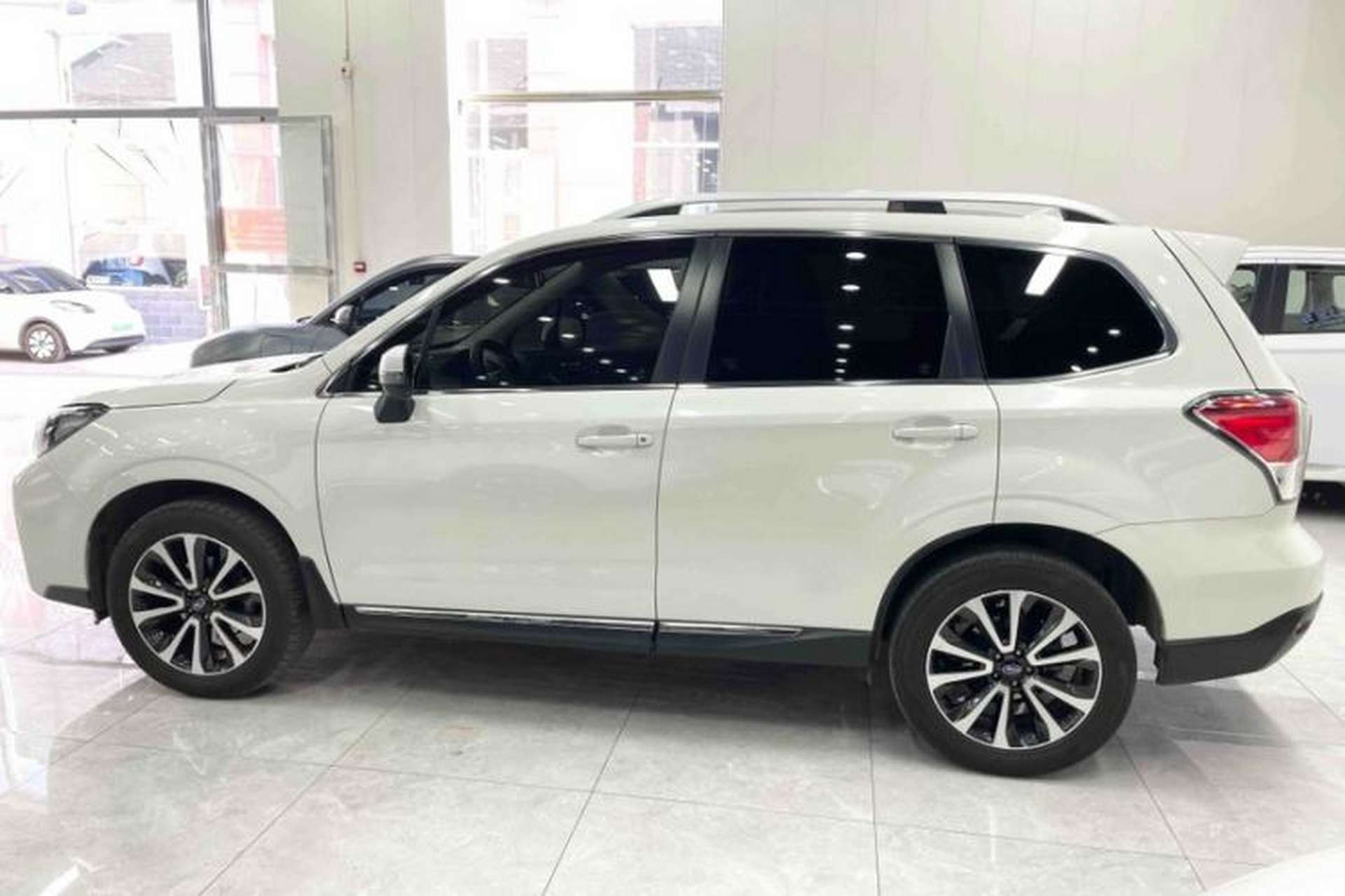 Used Subaru Forester 2016 2.0i Fashion Navigation Edition Exterior 1
