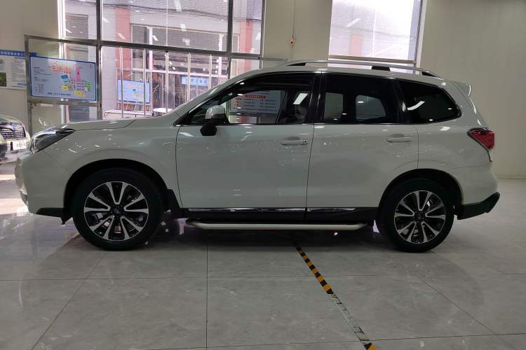 Used Subaru Forester 2016 2.0i Fashion Navigation Edition Exterior 2