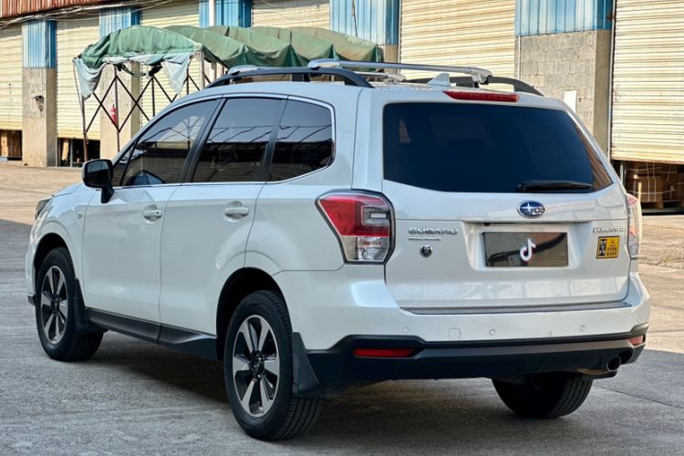 Used Subaru Forester 2016 2.0i Luxury Navigation Edition Exterior 3