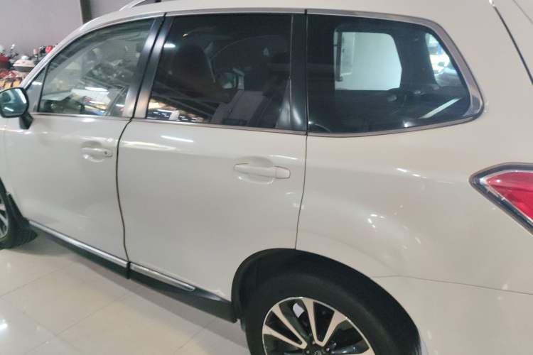 Used Subaru Forester 2016 2.0i Fashion Navigation Edition Exterior 3