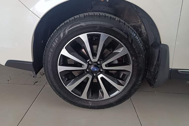 Used Subaru Forester 2016 2.0i Fashion Navigation Edition Exterior 4
