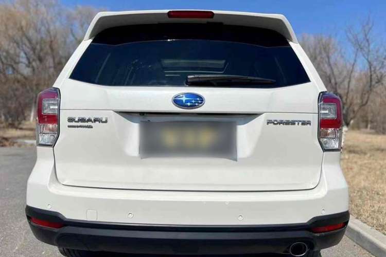 Used Subaru Forester 2016 2.0i Fashion Navigation Edition Exterior 5