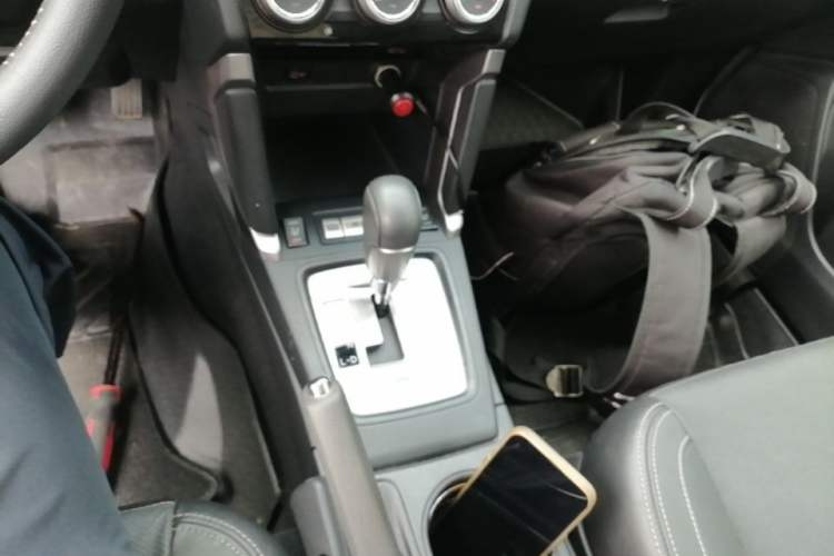 Used Subaru Forester 2016 2.0i Luxury Navigation Edition Gear Lever