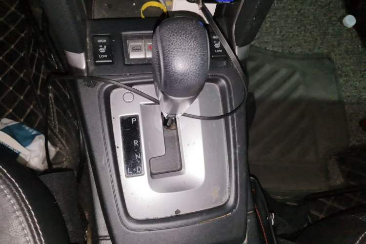 Used Subaru Forester 2016 2.0i Luxury Navigation Edition Gear Lever