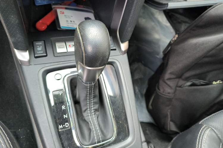 Used Subaru Forester 2016 2.5i Luxury Navigation Edition Gear Lever