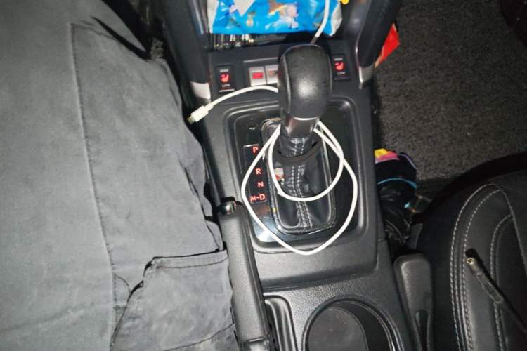 Used Subaru Forester 2016 2.0i Fashion Navigation Edition Gear Lever