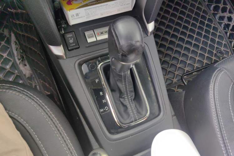Used Subaru Forester 2016 2.0i Fashion Navigation Edition Gear Lever