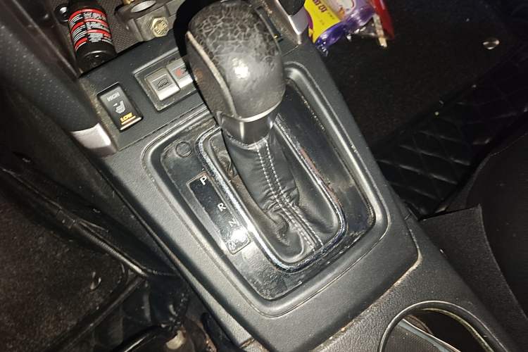 Used Subaru Forester 2016 2.5i Prestige Navigation Edition Gear Lever