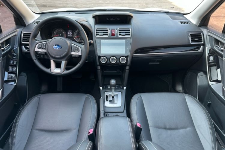 Used Subaru Forester 2016 2.0i Luxury Navigation Edition Interior 1