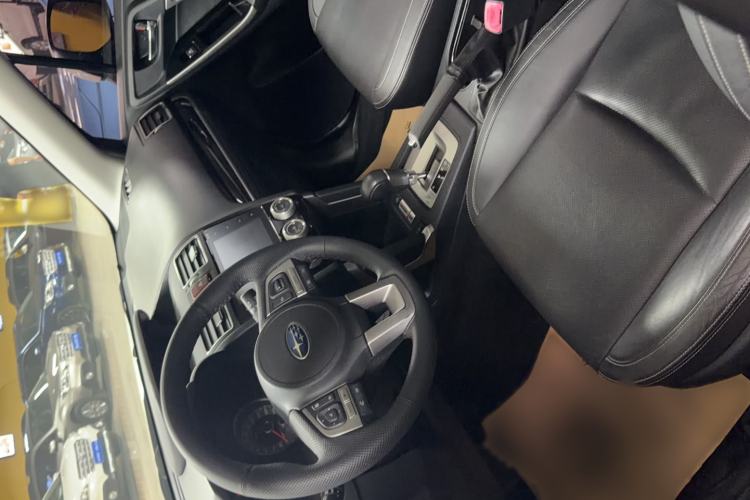 Used Subaru Forester 2016 2.0i Luxury Navigation Edition Interior 1