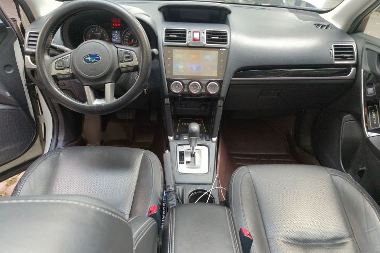 Used Subaru Forester 2016 2.0i Luxury Navigation Edition Interior 2