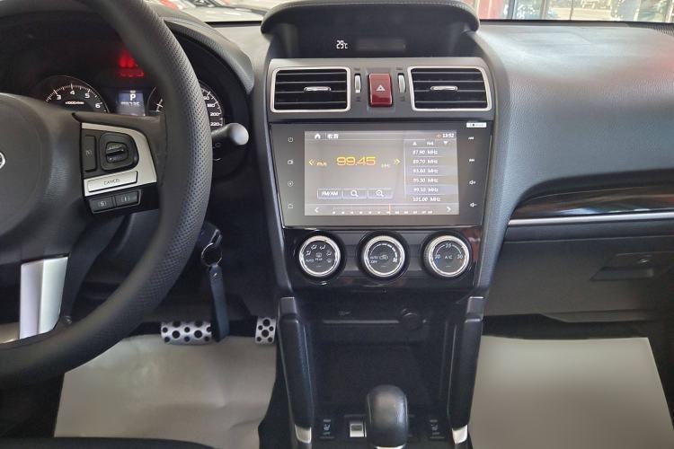 Used Subaru Forester 2016 2.0i Fashion Navigation Edition Interior 3