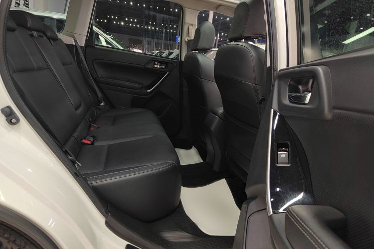 Used Subaru Forester 2016 2.0i Fashion Navigation Edition Interior 6