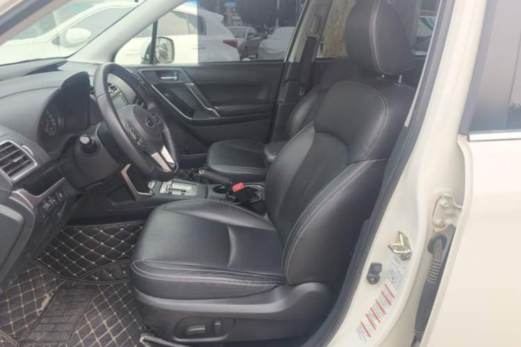 Used Subaru Forester 2016 2.0i Luxury Navigation Edition Left Front Seat