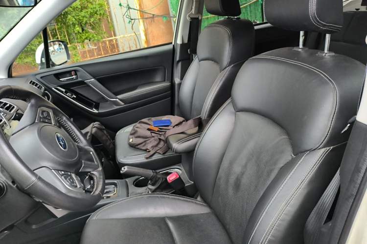 Used Subaru Forester 2016 2.5i Luxury Navigation Edition Left Front Seat