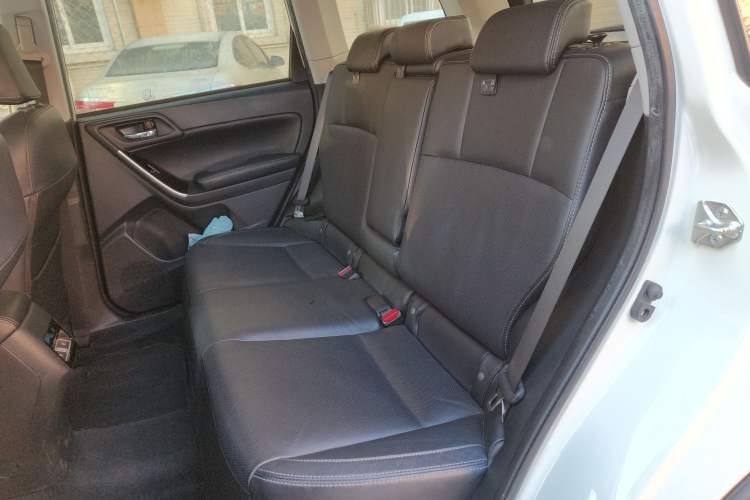 Used Subaru Forester 2016 2.5i Luxury Navigation Edition Left Rear Seat