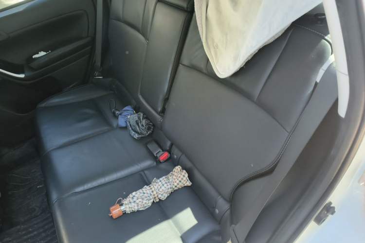 Used Subaru Forester 2016 2.0i Luxury Navigation Edition Left Rear Seat